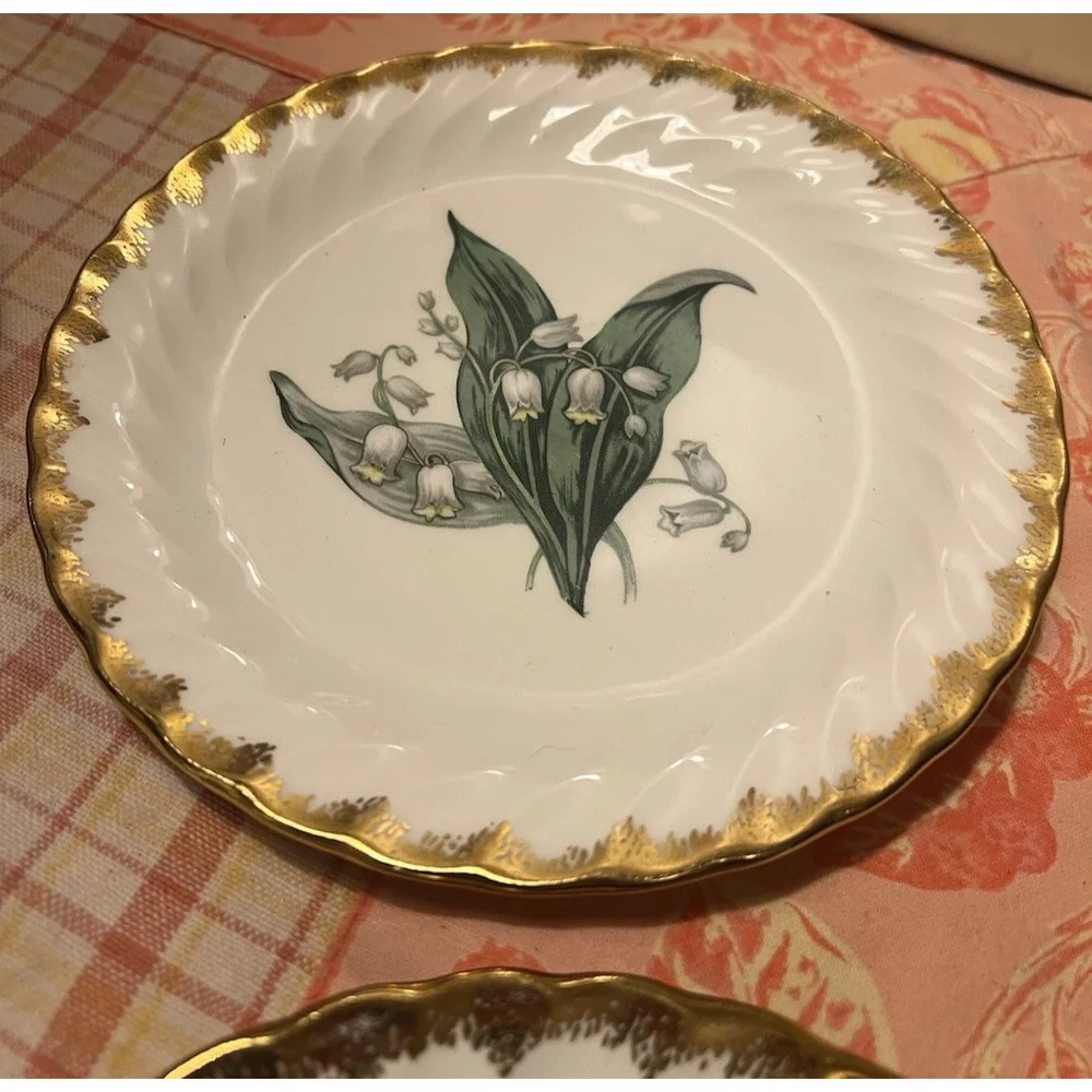 Vtg Royal China‎ 22K Lily Of The Valley Bread & Butter Plates Scalloped Set of 4